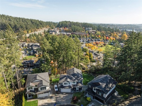 25 Tuzo Crt, View Royal, BC 