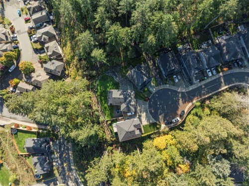 25 Tuzo Crt, View Royal, BC 