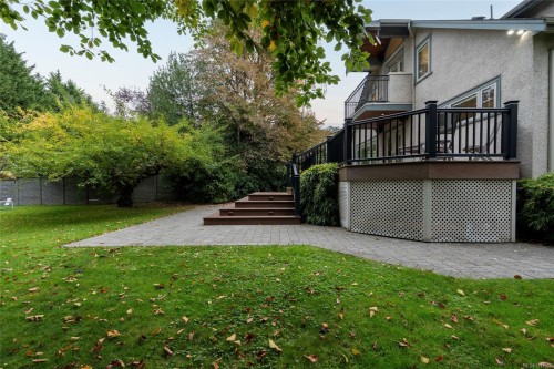 1690 Ash Rd, Saanich, BC 