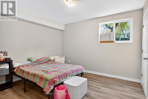 135 Lansdowne Street W, Peterborough (Otonabee Ward 1), ON - Indoor Photo Showing Bedroom