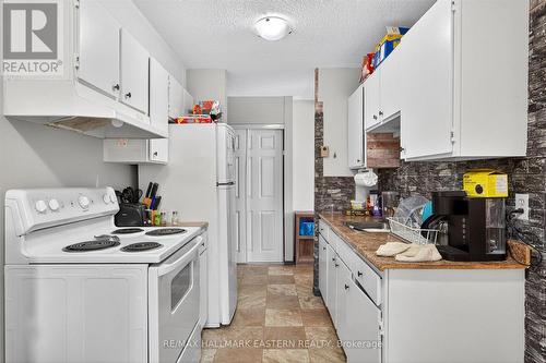 135 Lansdowne Street W, Peterborough (Otonabee Ward 1), ON - Indoor Photo Showing Kitchen