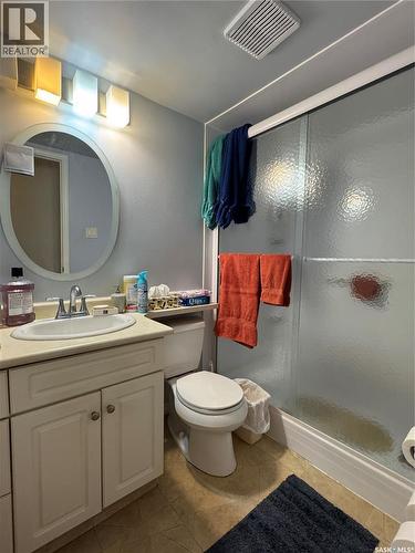 109 2911 Harding Street, Regina, SK - Indoor Photo Showing Bathroom