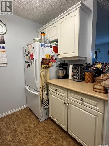 109 2911 Harding Street, Regina, SK - Indoor Photo Showing Kitchen