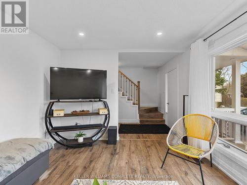 102 Dundee Drive, Haldimand, ON - Indoor Photo Showing Other Room