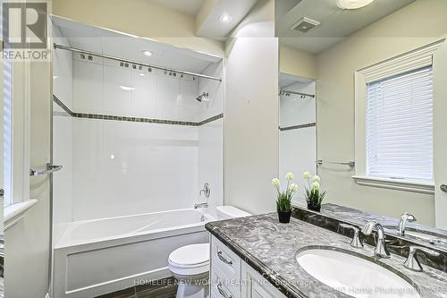 29 Threadneedle Crescent, Toronto, ON - Indoor Photo Showing Bathroom