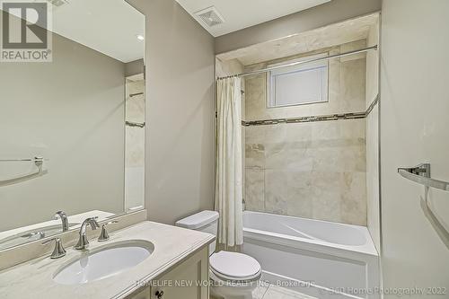 29 Threadneedle Crescent, Toronto, ON - Indoor Photo Showing Bathroom