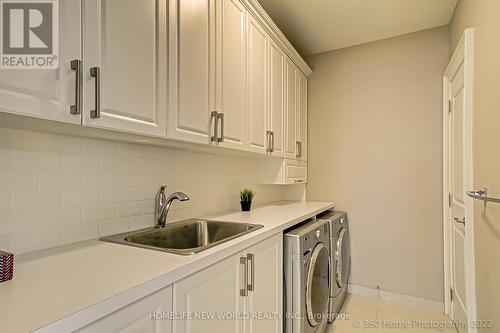 29 Threadneedle Crescent, Toronto, ON - Indoor Photo Showing Laundry Room