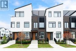 44 - 30 LOU PARSONS WAY  Mississauga, ON L5H 0B2