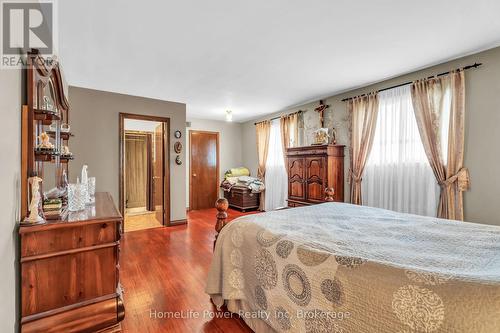 6 Leckie Avenue, Hamilton (Stoney Creek Mountain), ON - Indoor Photo Showing Bedroom