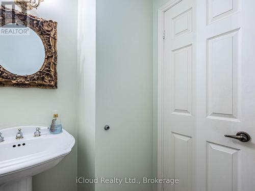 1529 Ballyclare Drive, Mississauga, ON - Indoor