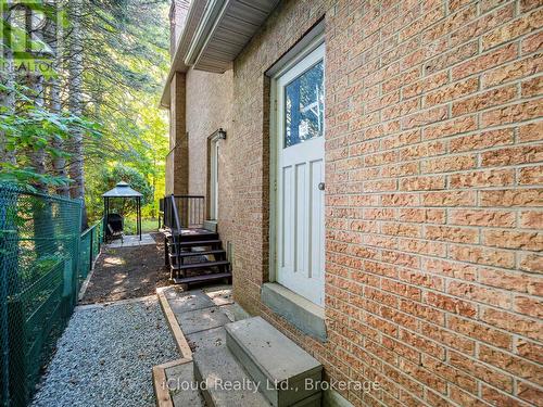 1529 Ballyclare Drive, Mississauga, ON - Outdoor