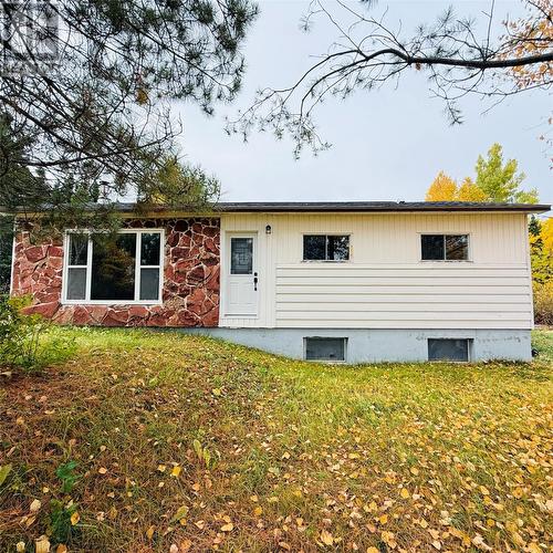 5 Burnt Berry Farm Road  Springdale, NL A0J 1T0