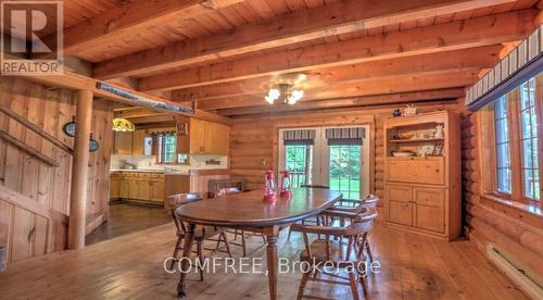 30 Mcvittie Island, Bracebridge (Monck (Bracebridge)), ON - Indoor Photo Showing Dining Room