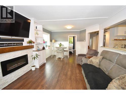3930 26 Street, Vernon, BC - Indoor Photo Showing Living Room With Fireplace