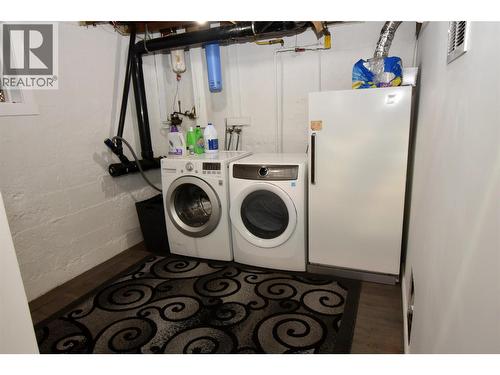 Laundry room - 3930 26 Street, Vernon, BC - Indoor Photo Showing Laundry Room
