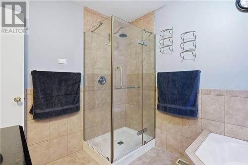 137 Hyland Drive, Sudbury, ON - Indoor Photo Showing Bathroom
