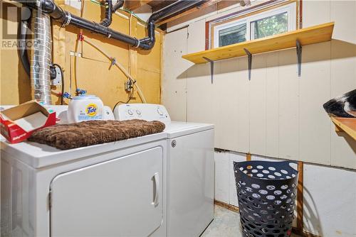 137 Hyland Drive, Sudbury, ON - Indoor Photo Showing Laundry Room