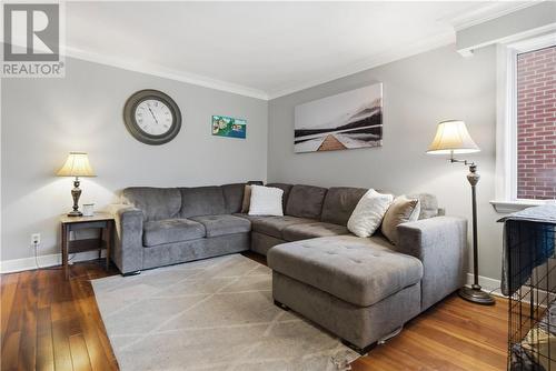 137 Hyland Drive, Sudbury, ON - Indoor Photo Showing Living Room