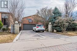 2 - 27 DANBY AVENUE  Toronto, ON M3H 2J2