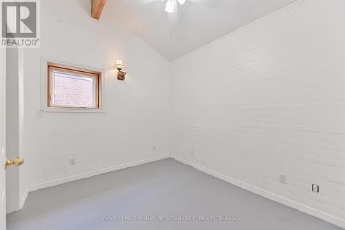 1138 Woodbine Avenue, Toronto, ON - Indoor Photo Showing Other Room