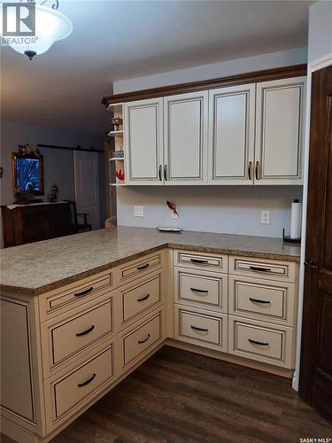 589 Poplar Crescent, Shaunavon, SK - Indoor Photo Showing Kitchen