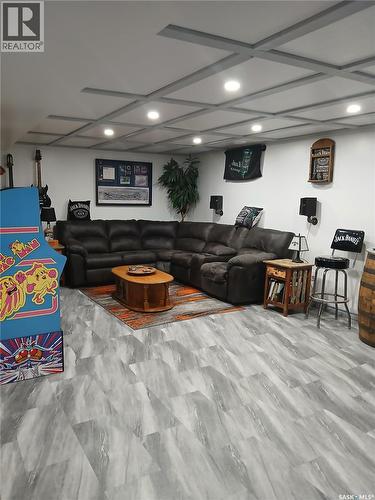 589 Poplar Crescent, Shaunavon, SK - Indoor Photo Showing Basement