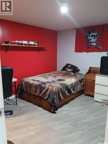 589 Poplar Crescent, Shaunavon, SK - Indoor Photo Showing Bedroom