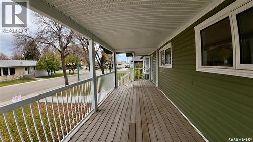 589 Poplar Crescent, Shaunavon, SK - Outdoor With Deck Patio Veranda With Exterior