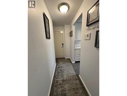 Hallway / front entry - 