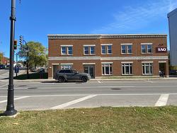 465 Rue Labelle  Saint-Jérôme, QC J7Z 5L4