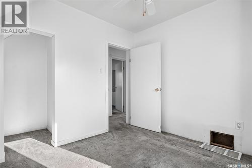 423 Coteau Street W, Moose Jaw, SK - Indoor Photo Showing Other Room