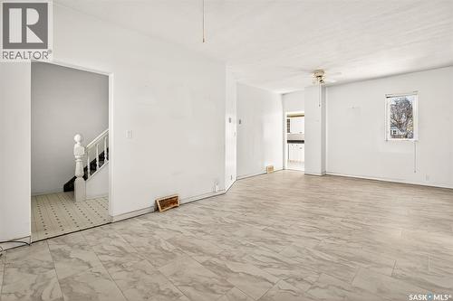 423 Coteau Street W, Moose Jaw, SK - Indoor Photo Showing Other Room
