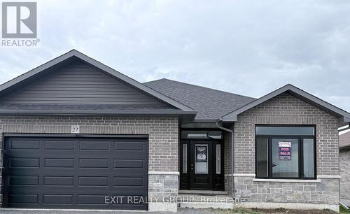 27 SULMON STREET  Belleville (Thurlow Ward), ON K8N 0S5