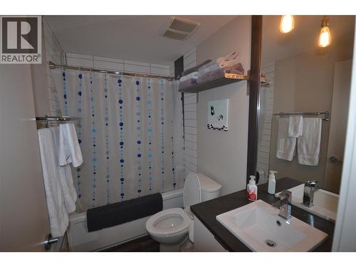 1290 St. Paul Street Unit# 505, Kelowna, BC - Indoor Photo Showing Bathroom