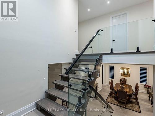 3081 Grenville Drive, Mississauga, ON - Indoor