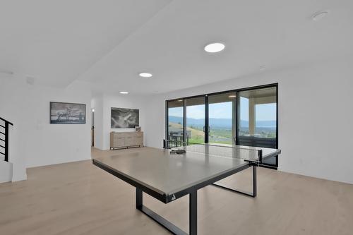 2192 Ryegrass Road, Kelowna, BC - Indoor Photo Showing Other Room