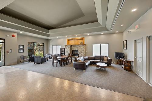 111-600 Sarsons Road, Kelowna, BC - Indoor With Fireplace