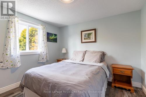 118 Stirling Macgregor Drive, Cambridge, ON - Indoor Photo Showing Bedroom