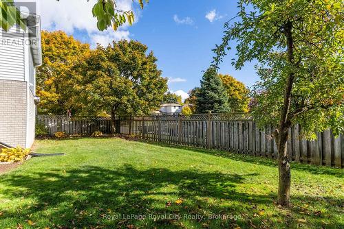 118 Stirling Macgregor Drive, Cambridge, ON - Outdoor