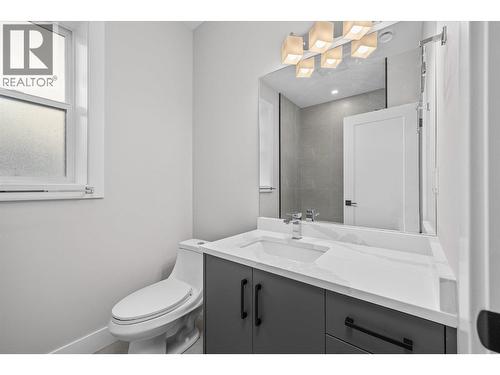 1675 Harbour View Crescent, West Kelowna, BC - Indoor Photo Showing Bathroom