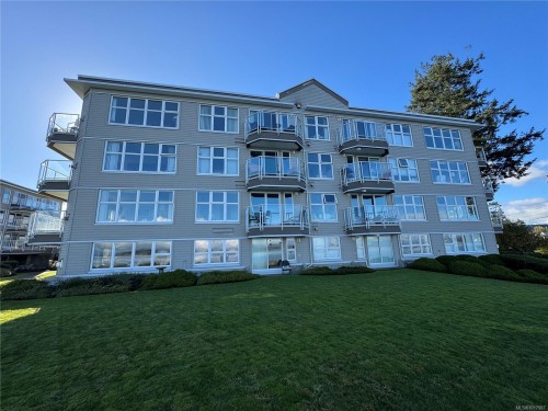 104-9 Adams Rd, Campbell River, BC - Outdoor With Facade