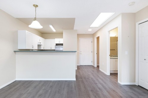 403-1683 Balmoral Ave, Comox, BC - Indoor Photo Showing Other Room