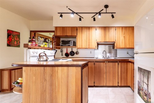 6686 Bell Mckinnon Rd, Duncan, BC 