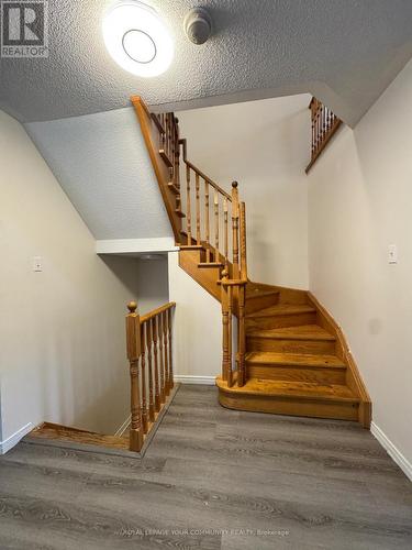 163 Flagstone Way, Newmarket, ON - Indoor Photo Showing Other Room