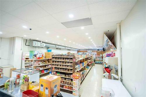 467 Sargent Ave, Winnipeg, MB 