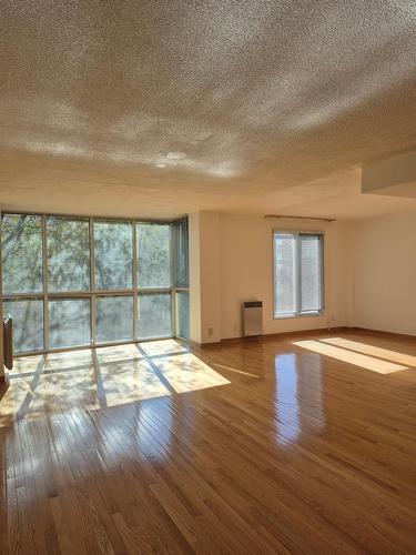 Overall view - 307-320 Av. Victoria, Saint-Lambert, QC - Indoor Photo Showing Other Room