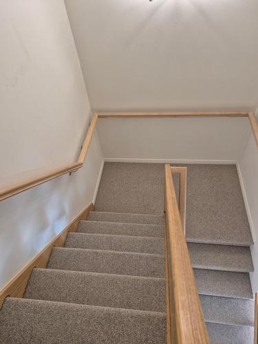 Staircase - 307-320 Av. Victoria, Saint-Lambert, QC - Indoor Photo Showing Other Room