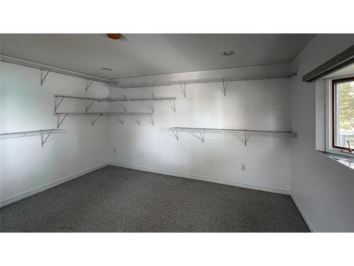 686 Beach Lane, Sarnia, ON 