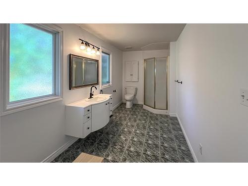 686 Beach Lane, Sarnia, ON 