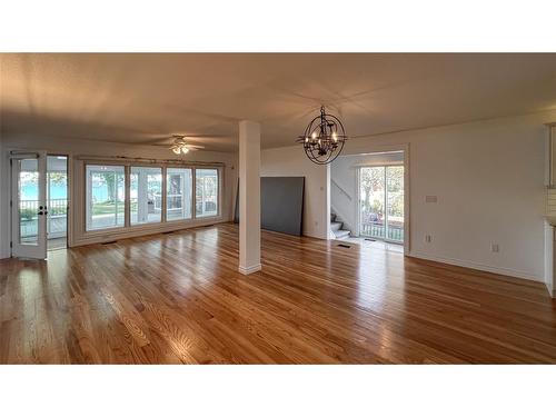 686 Beach Lane, Sarnia, ON 